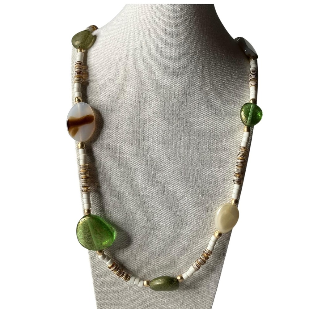 Chico's Beaded Necklace Green Stone White Gold Tone Accent Multi‎ Strand